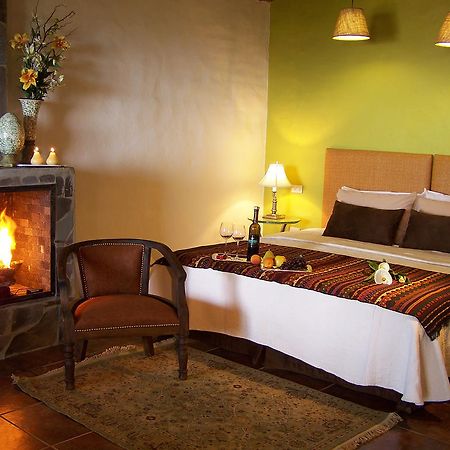 Hotel Villa Cassis Тапалпа Стая снимка