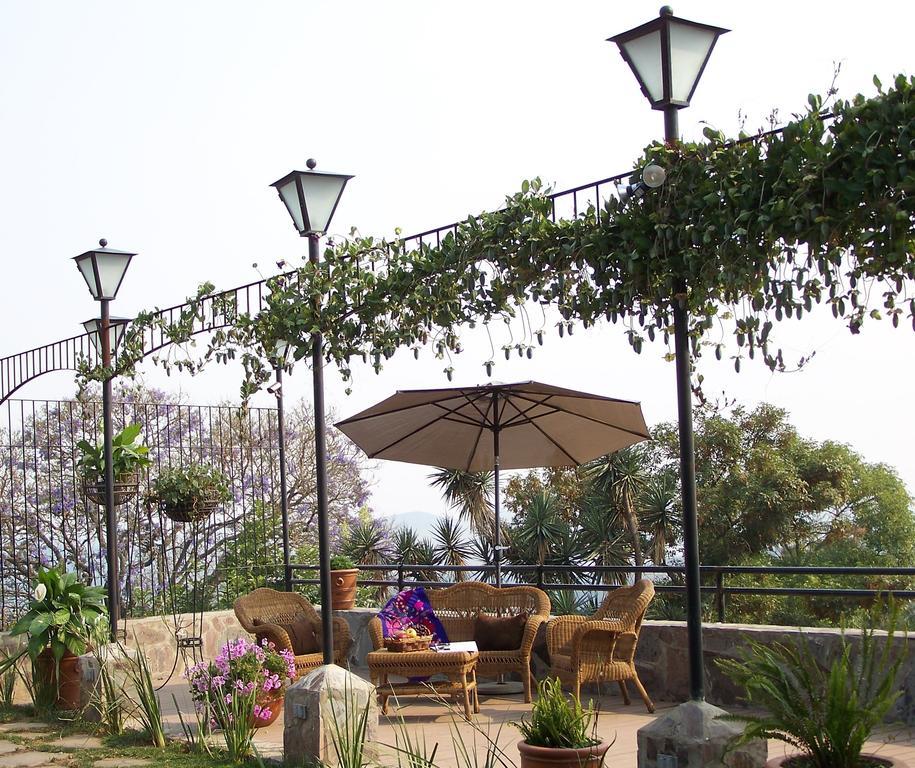 Hotel Villa Cassis Тапалпа Екстериор снимка