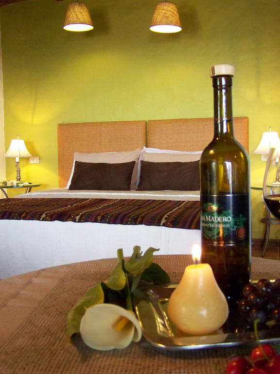 Hotel Villa Cassis Тапалпа Стая снимка