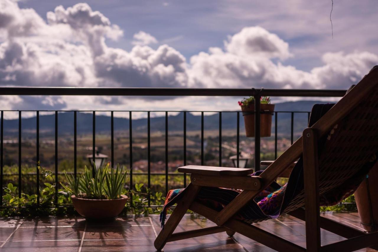 Hotel Villa Cassis Тапалпа Екстериор снимка